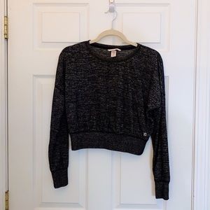 VS CROP SOFT CREWNECK